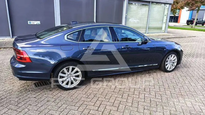 2020 Volvo S90