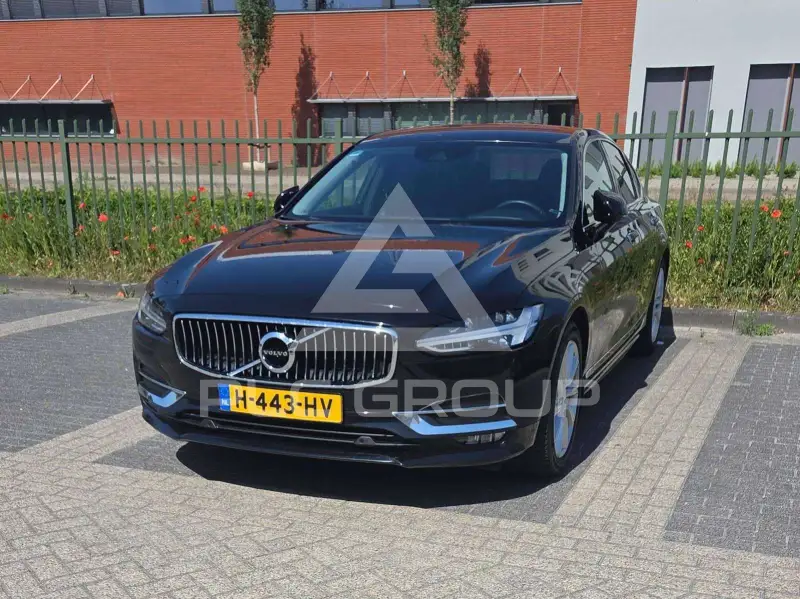 2020 Volvo S90