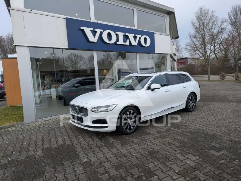 2020 Volvo V90