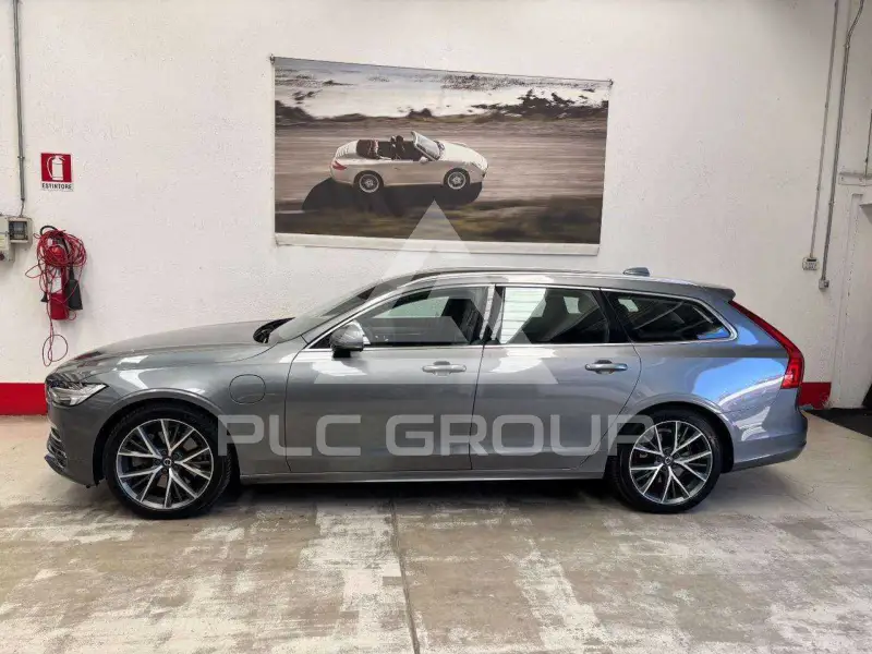 2020 Volvo V90
