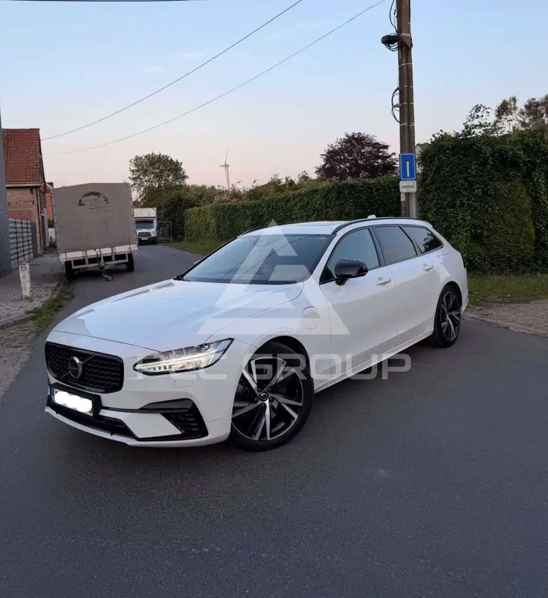 2020 Volvo V90