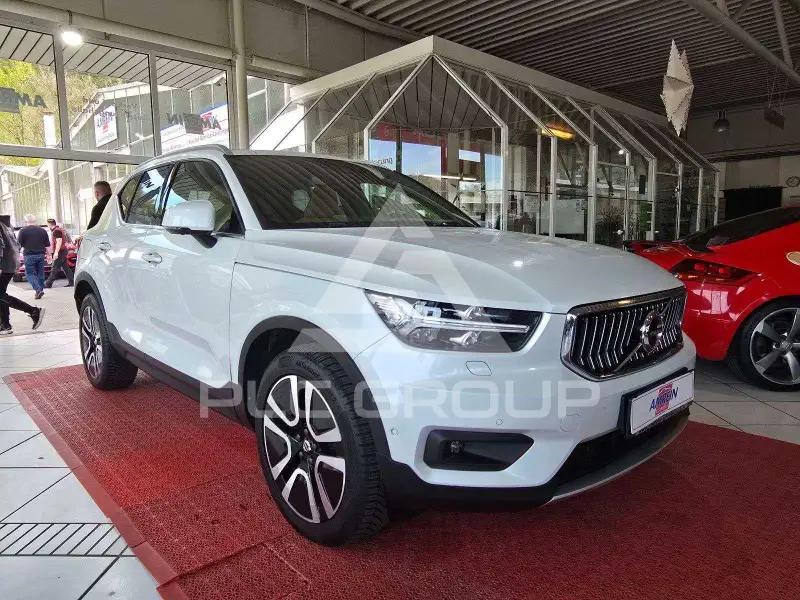 2020 Volvo XC40
