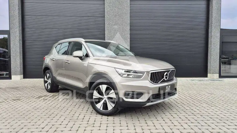 2020 Volvo XC40