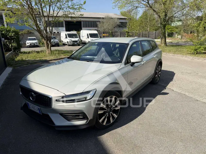 2020 Volvo V60
