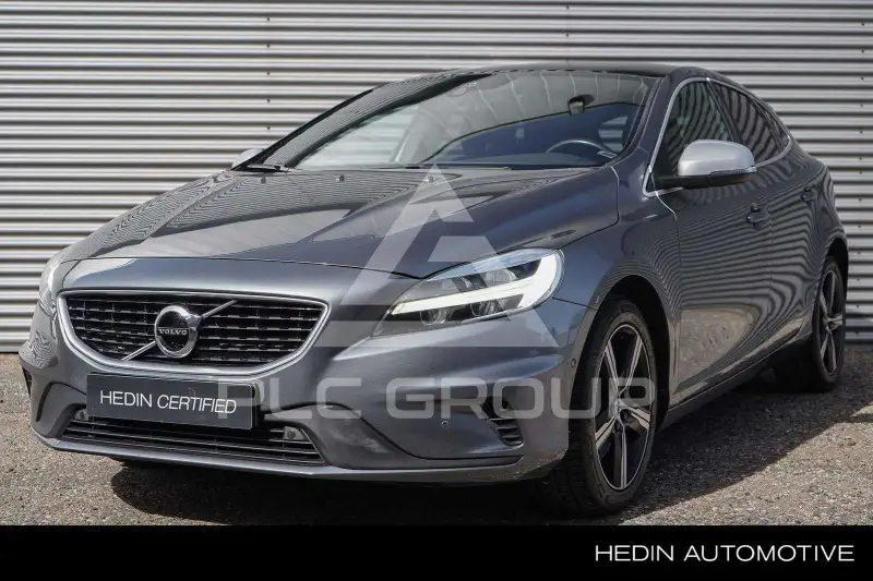 2020 Volvo V40