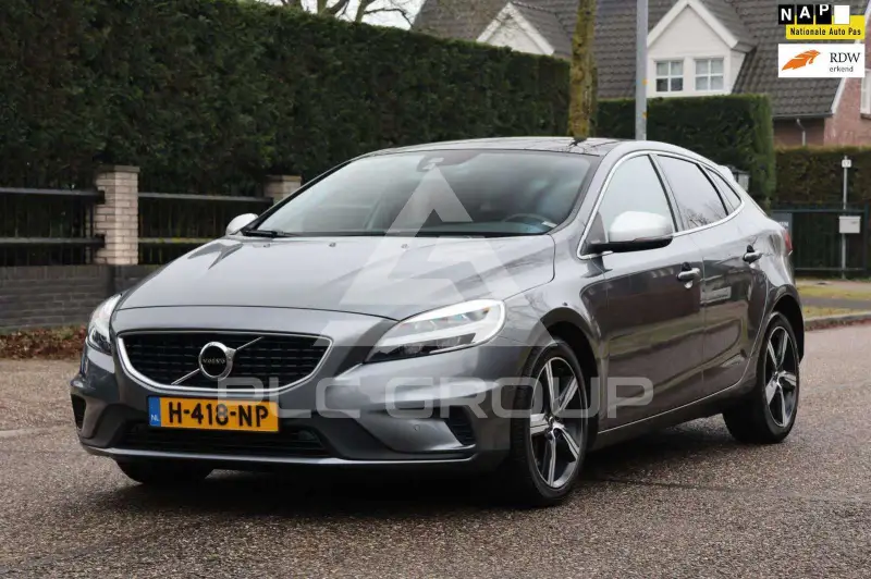 2020 Volvo V40