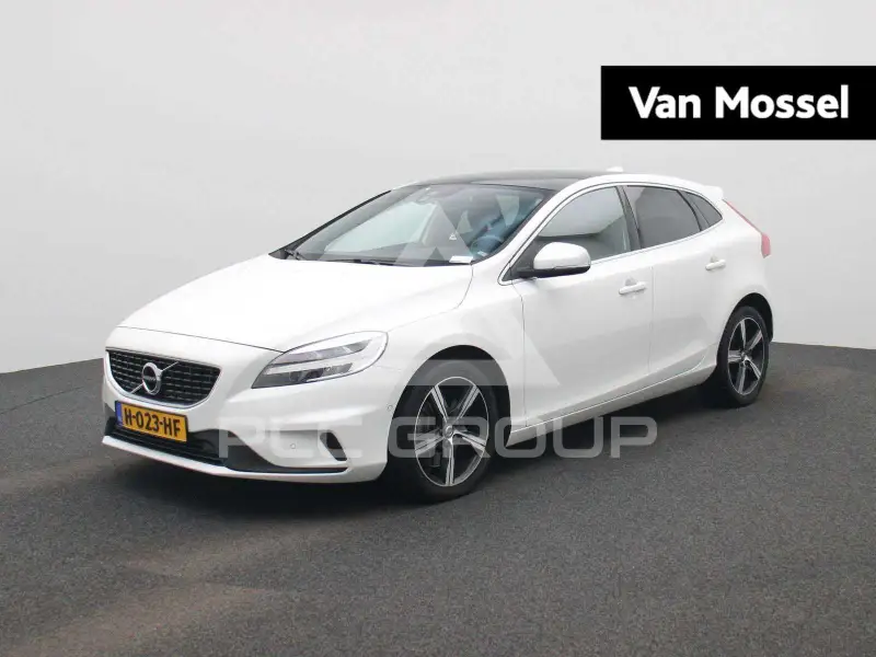 2020 Volvo V40