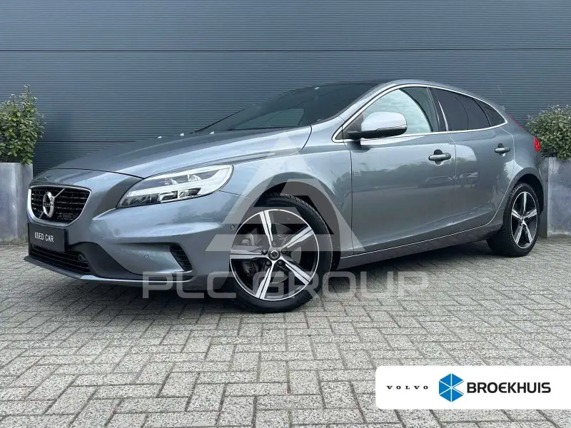 2020 Volvo V40