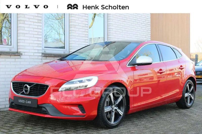 2020 Volvo V40