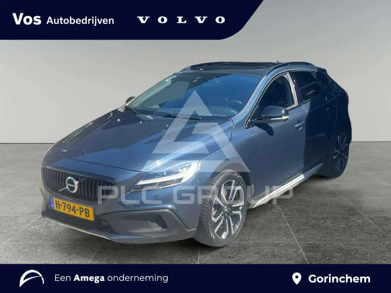2020 Volvo V40