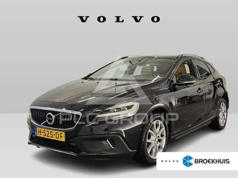 2020 Volvo V40
