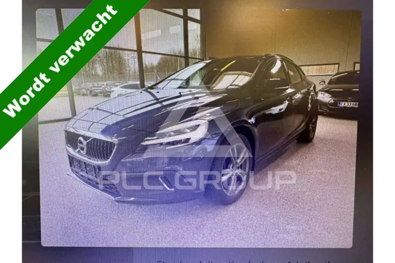 2020 Volvo V40