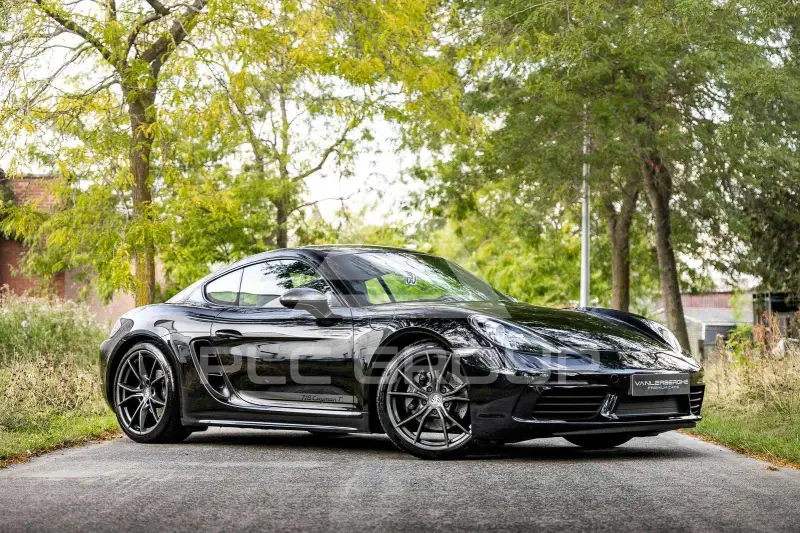 2020 Porsche 718