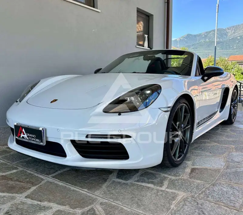 2020 Porsche 718