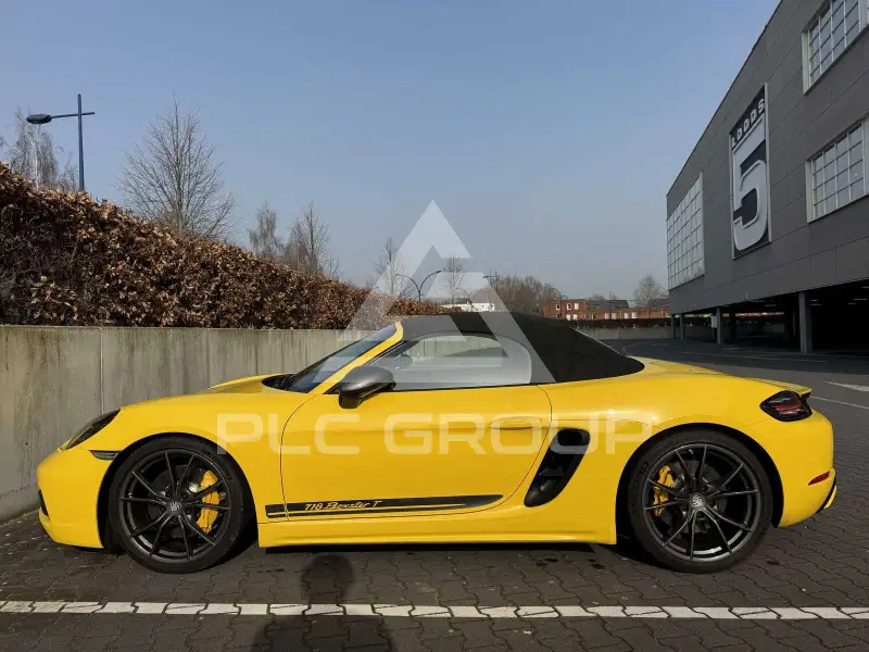 2020 Porsche 718