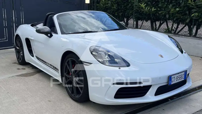 2020 Porsche 718