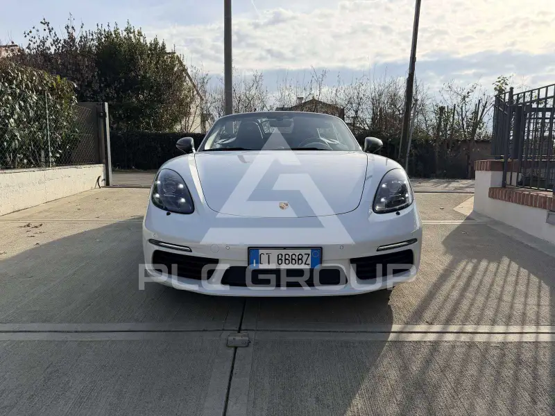 2020 Porsche 718
