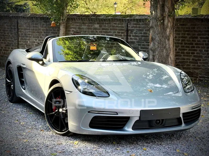 2020 Porsche 718