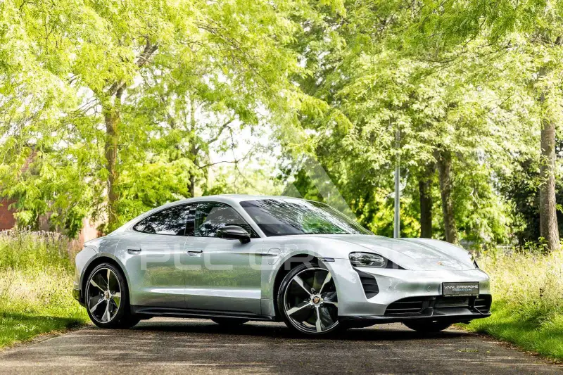 2020 Porsche Taycan
