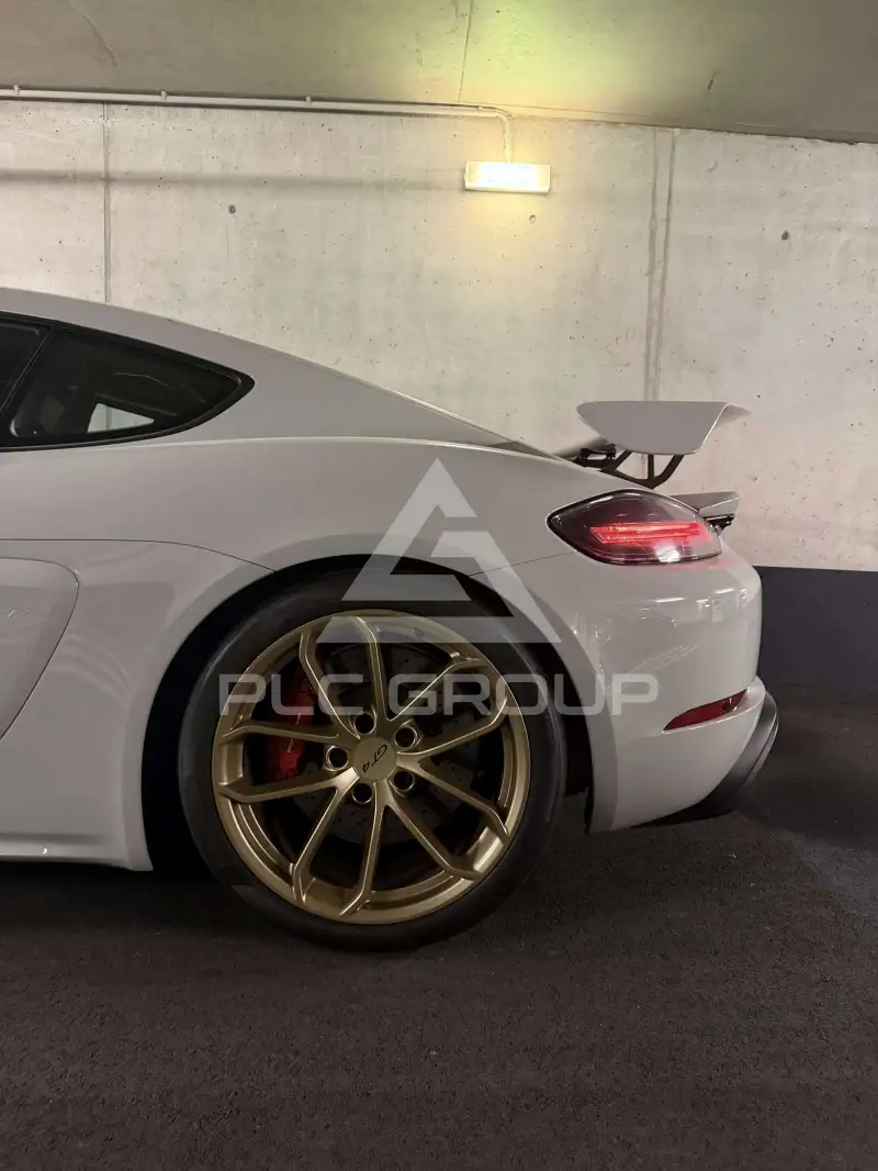 2020 Porsche Cayman