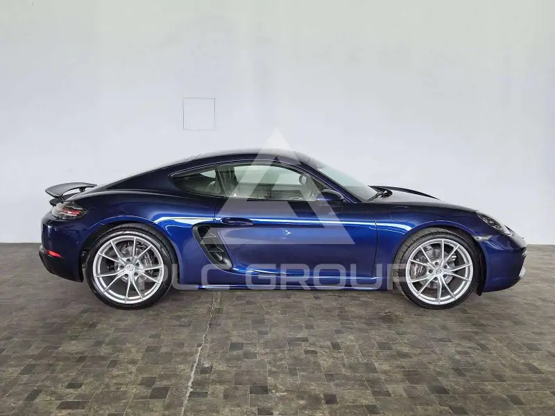 2020 Porsche Cayman