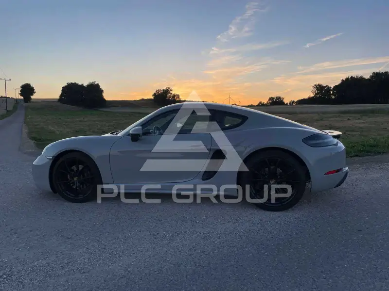 2020 Porsche Cayman