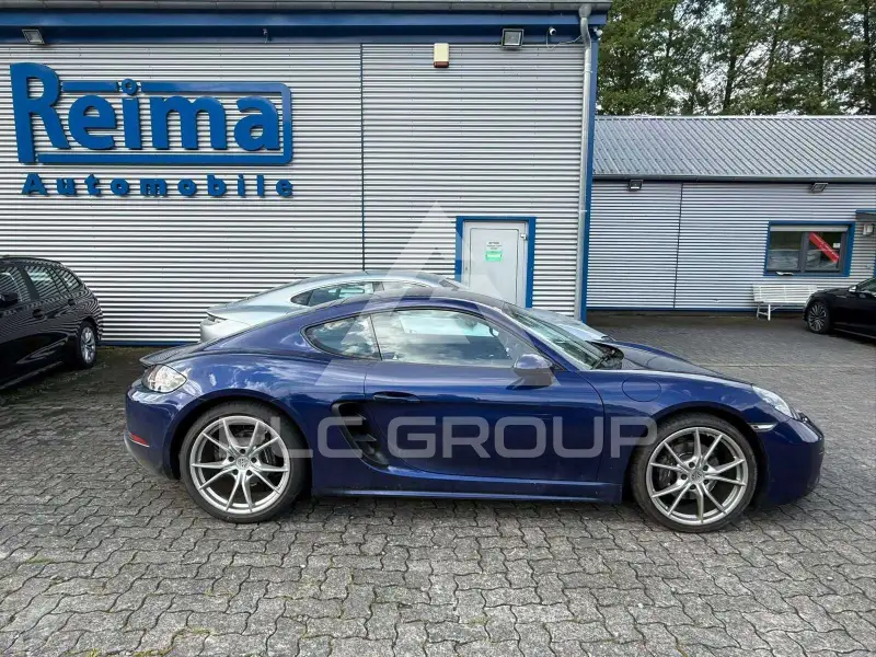 2020 Porsche Cayman