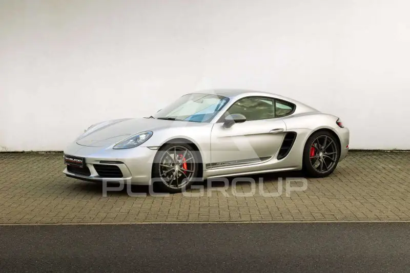 2020 Porsche Cayman
