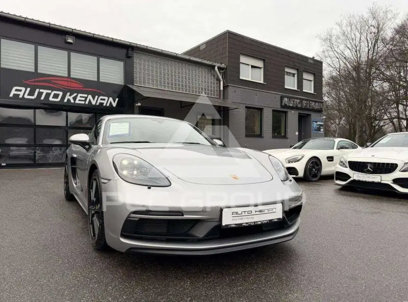 2020 Porsche Cayman