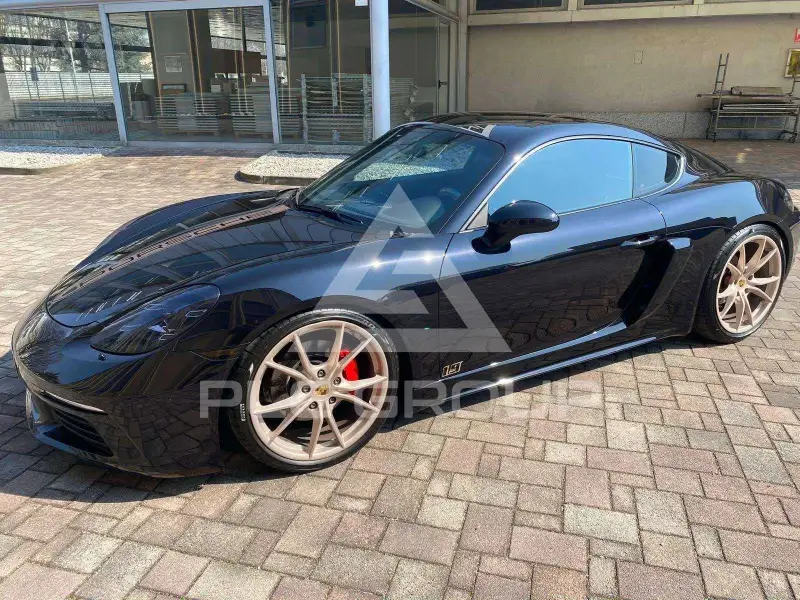 2019 Porsche Cayman