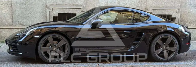 2020 Porsche Cayman