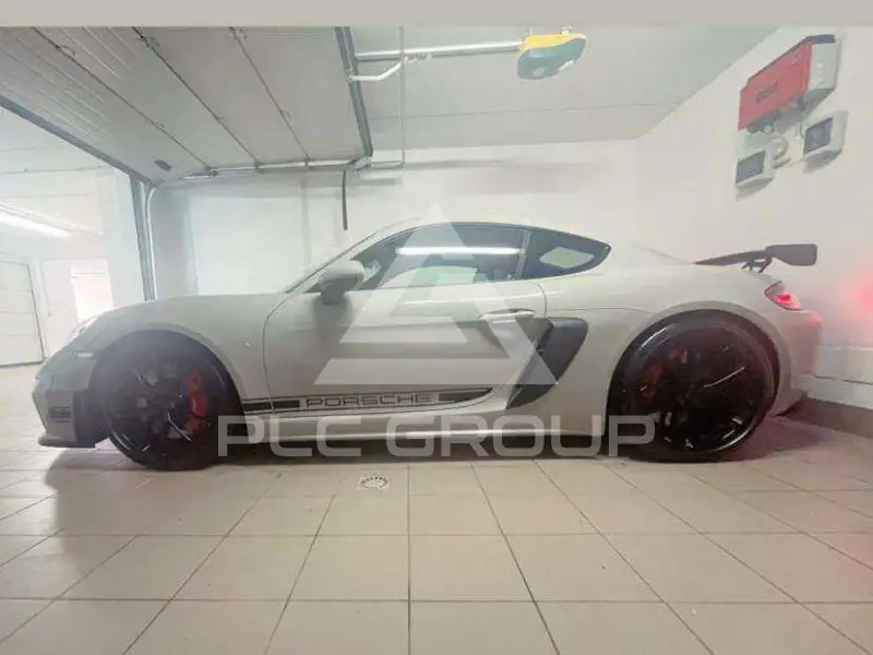 2020 Porsche Cayman