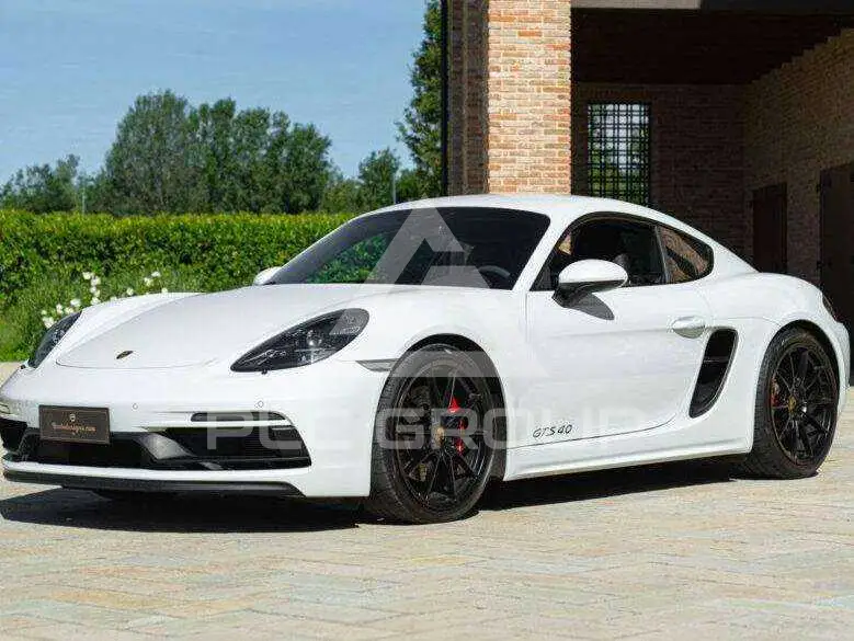 2020 Porsche Cayman