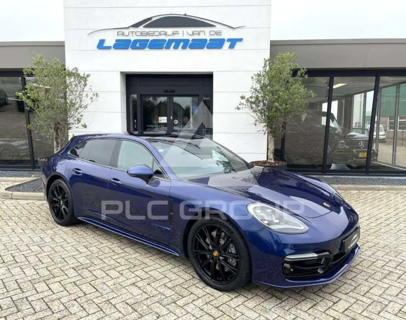 2020 Porsche Panamera