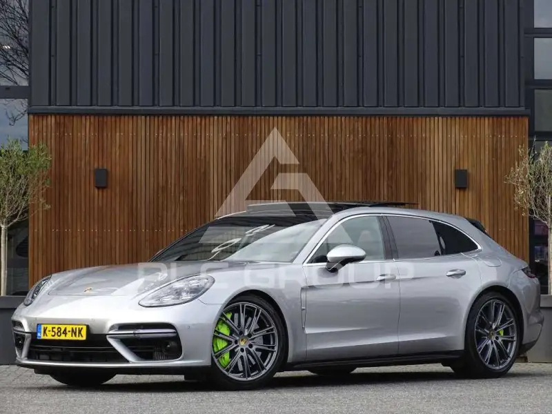 2020 Porsche Panamera