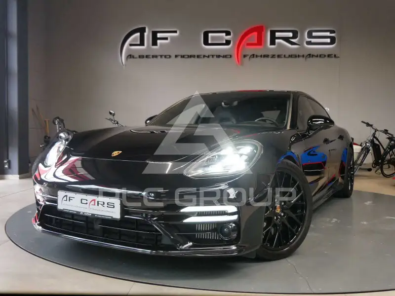 2020 Porsche Panamera