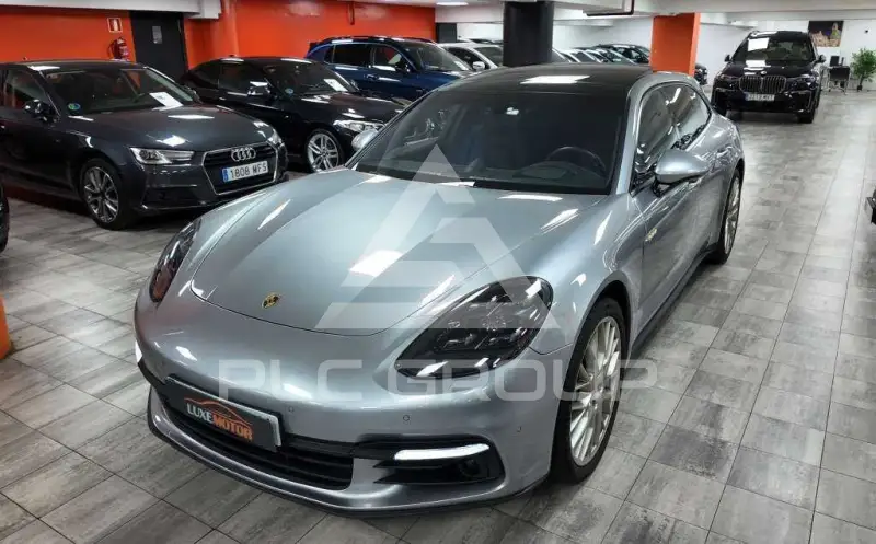 2020 Porsche Panamera