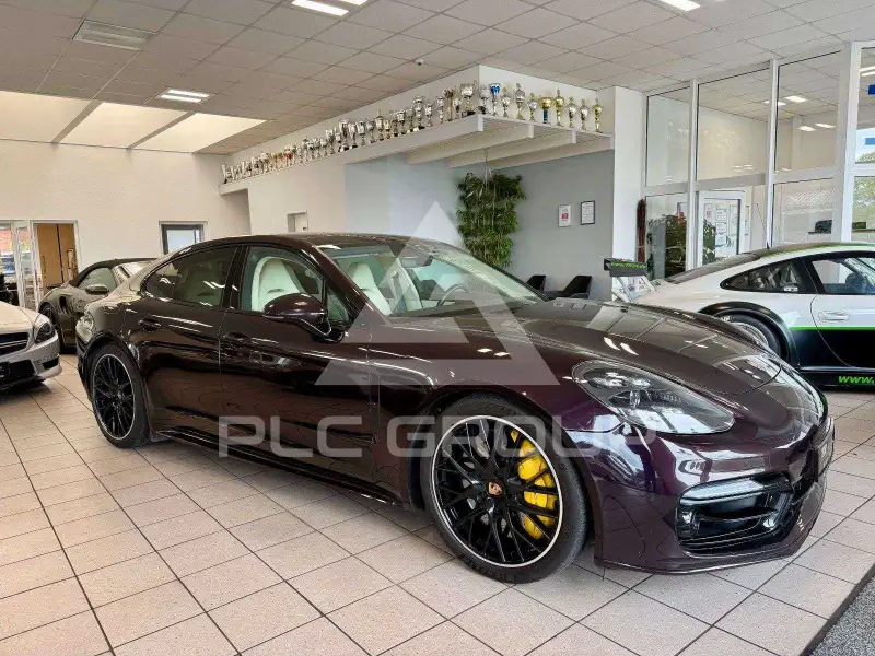 2020 Porsche Panamera