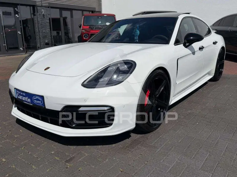 2020 Porsche Panamera