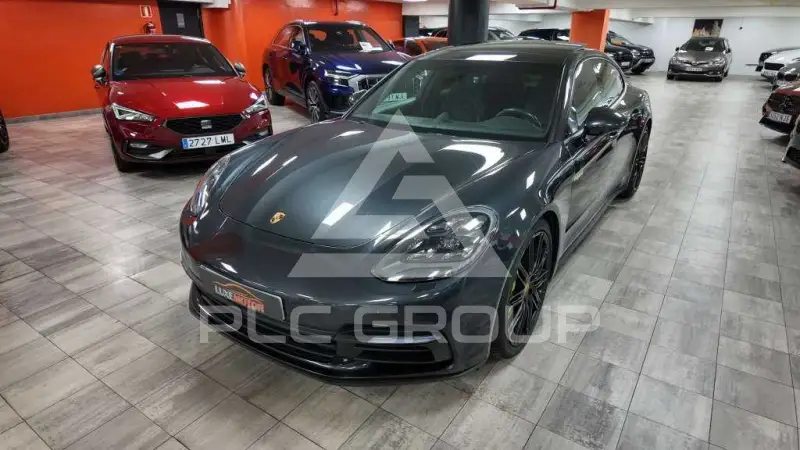 2020 Porsche Panamera