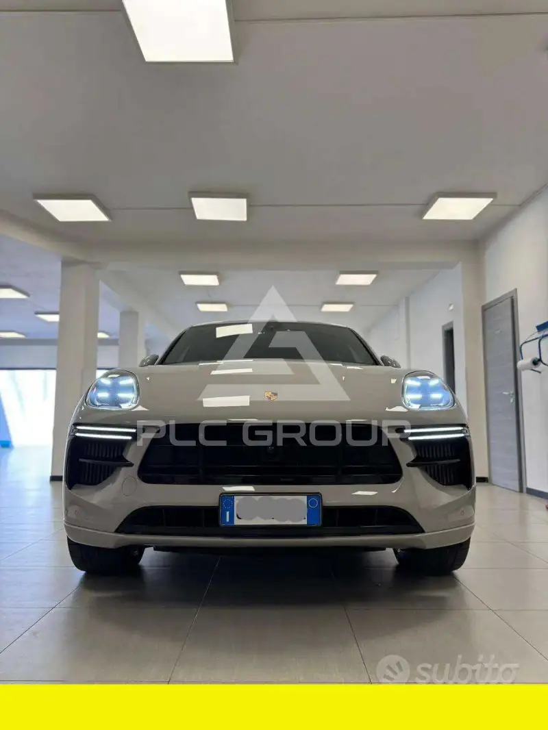 2020 Porsche MACAN