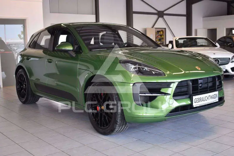 2020 Porsche MACAN