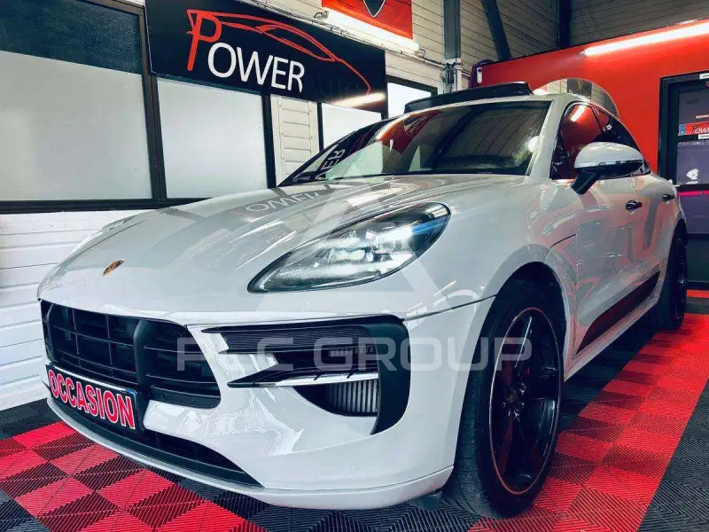 2020 Porsche MACAN