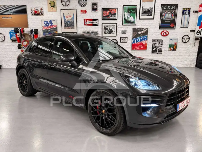 2020 Porsche MACAN