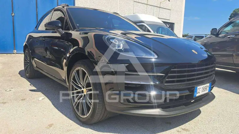 2020 Porsche MACAN