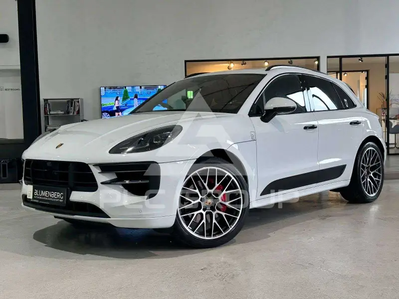 2020 Porsche MACAN