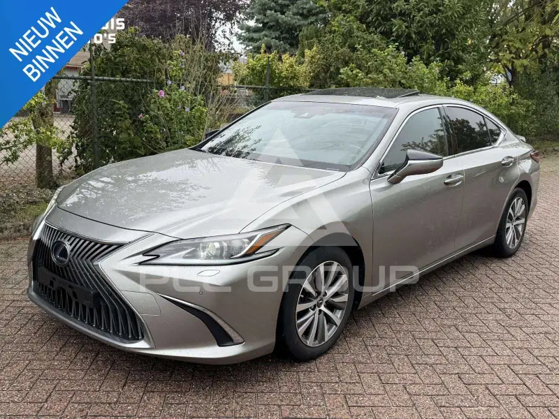 2020 Lexus ES300
