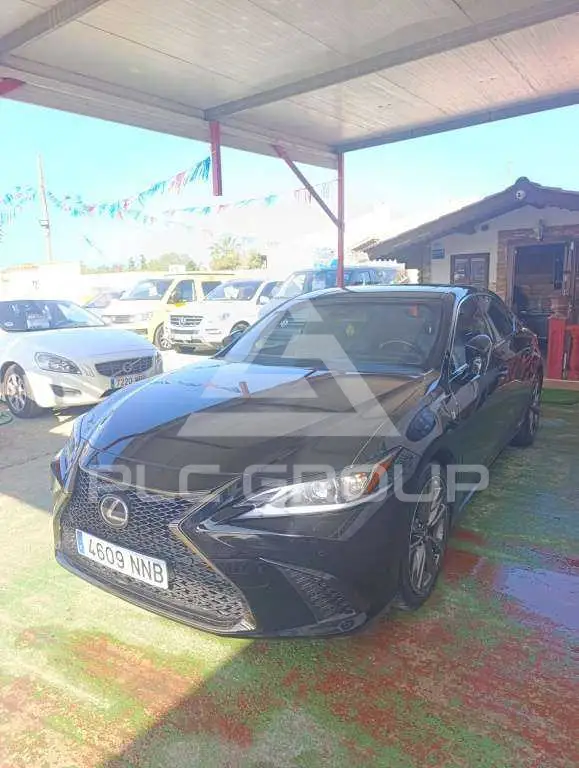 2020 Lexus ES300