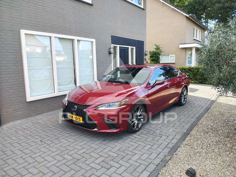 2020 Lexus ES300
