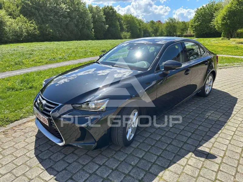2020 Lexus IS300
